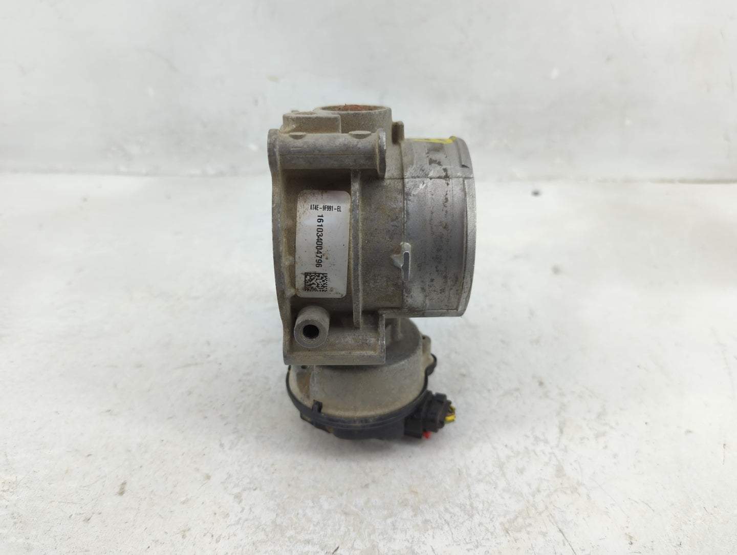 2011-2019 Ford Explorer Throttle Body P/N:AT4E-9F991-EL Fits Fits 2011 2012 2013 2014 2015 2016 2017 2018 2019 OEM Used Auto