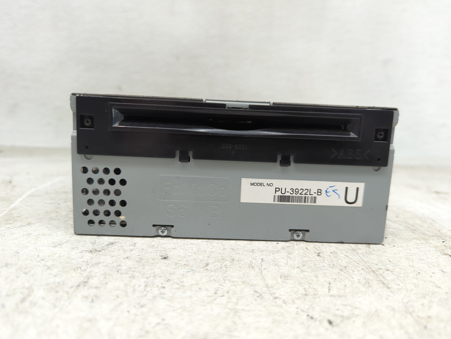 2016 Ford Explorer Radio AM FM Cd Player Receiver Replacement P/N:GB5T-19C107-BG Fits OEM Used Auto Parts - Oemusedautoparts