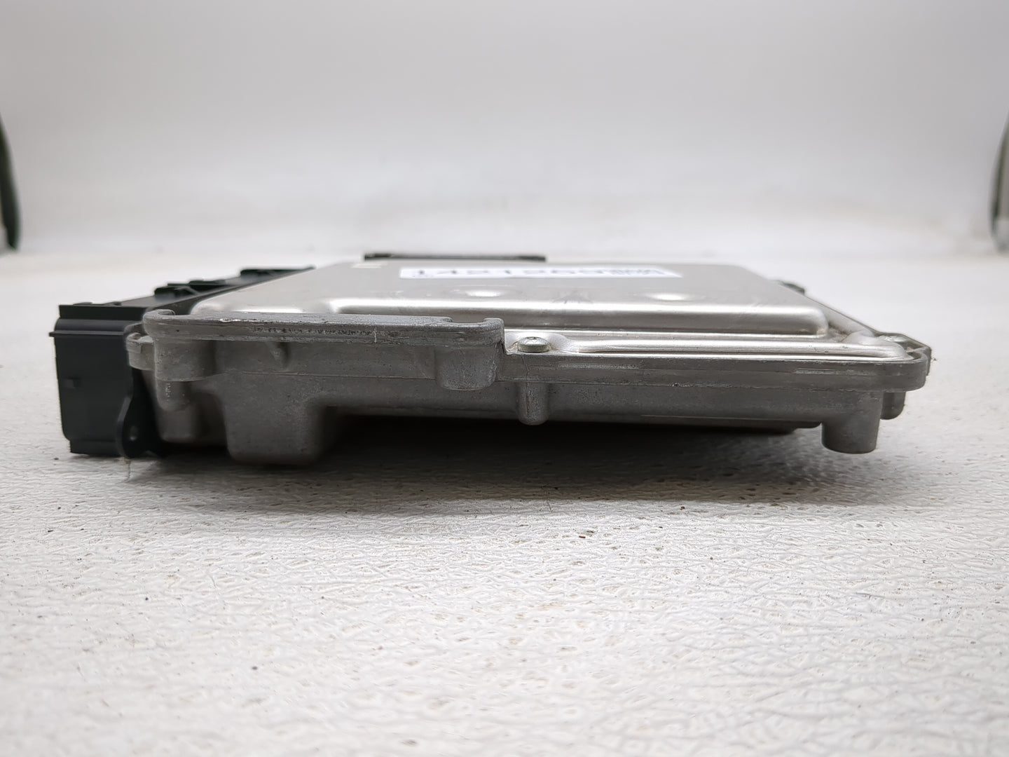 2016-2019 Ford Explorer PCM Engine Control Computer ECU ECM PCU OEM P/N:0 261 S12 553 GB5A-12A650-YA Fits OEM Used Auto Part