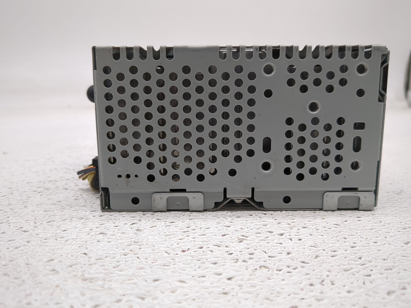2016-2017 Ford Explorer Radio AM FM Cd Player Receiver Replacement P/N:GB5T-19C107-BG Fits Fits 2016 2017 OEM Used Auto Part