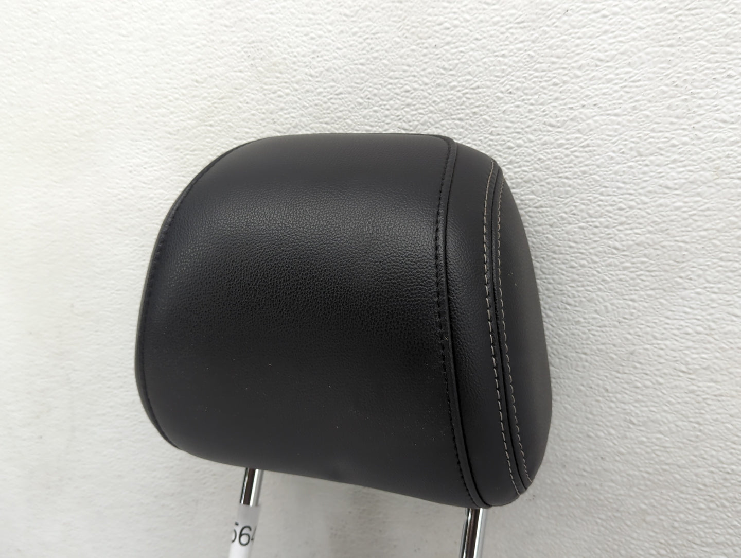 2016-2017 Ford Explorer Headrest Head Rest Front Driver Passenger Seat Fits Fits 2016 2017 OEM Used Auto Parts - Oemusedauto