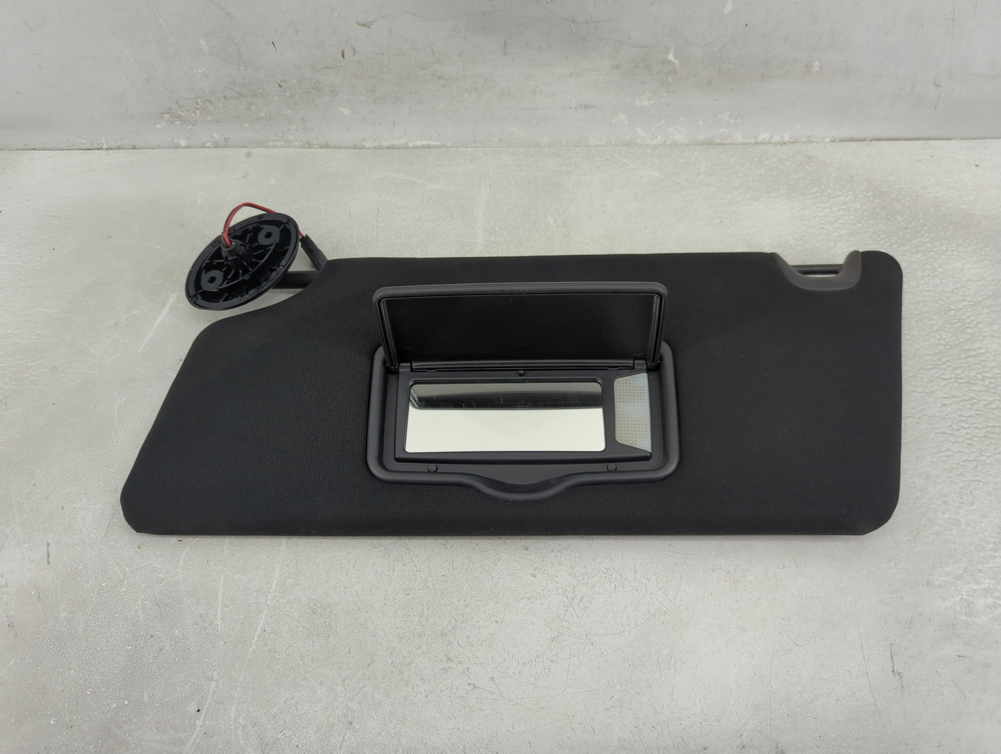 2016 Ford Explorer Sun Visor Shade Replacement Driver Left Mirror Fits OEM Used Auto Parts - Oemusedautoparts1.com