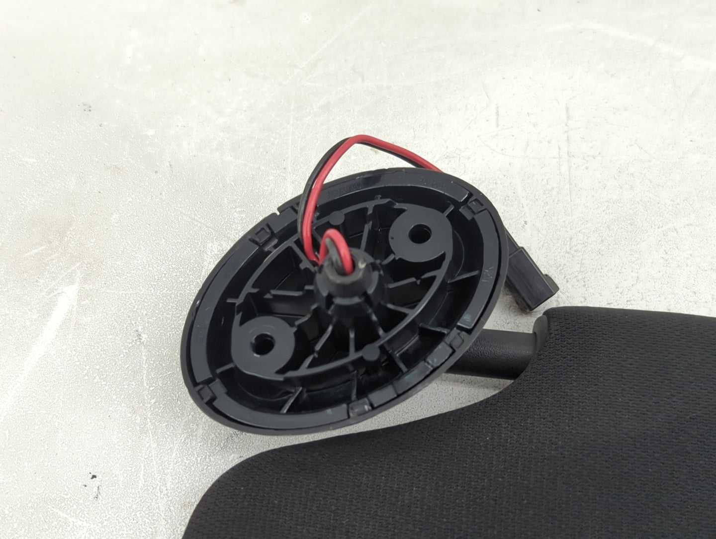 2016 Ford Explorer Sun Visor Shade Replacement Driver Left Mirror Fits OEM Used Auto Parts - Oemusedautoparts1.com