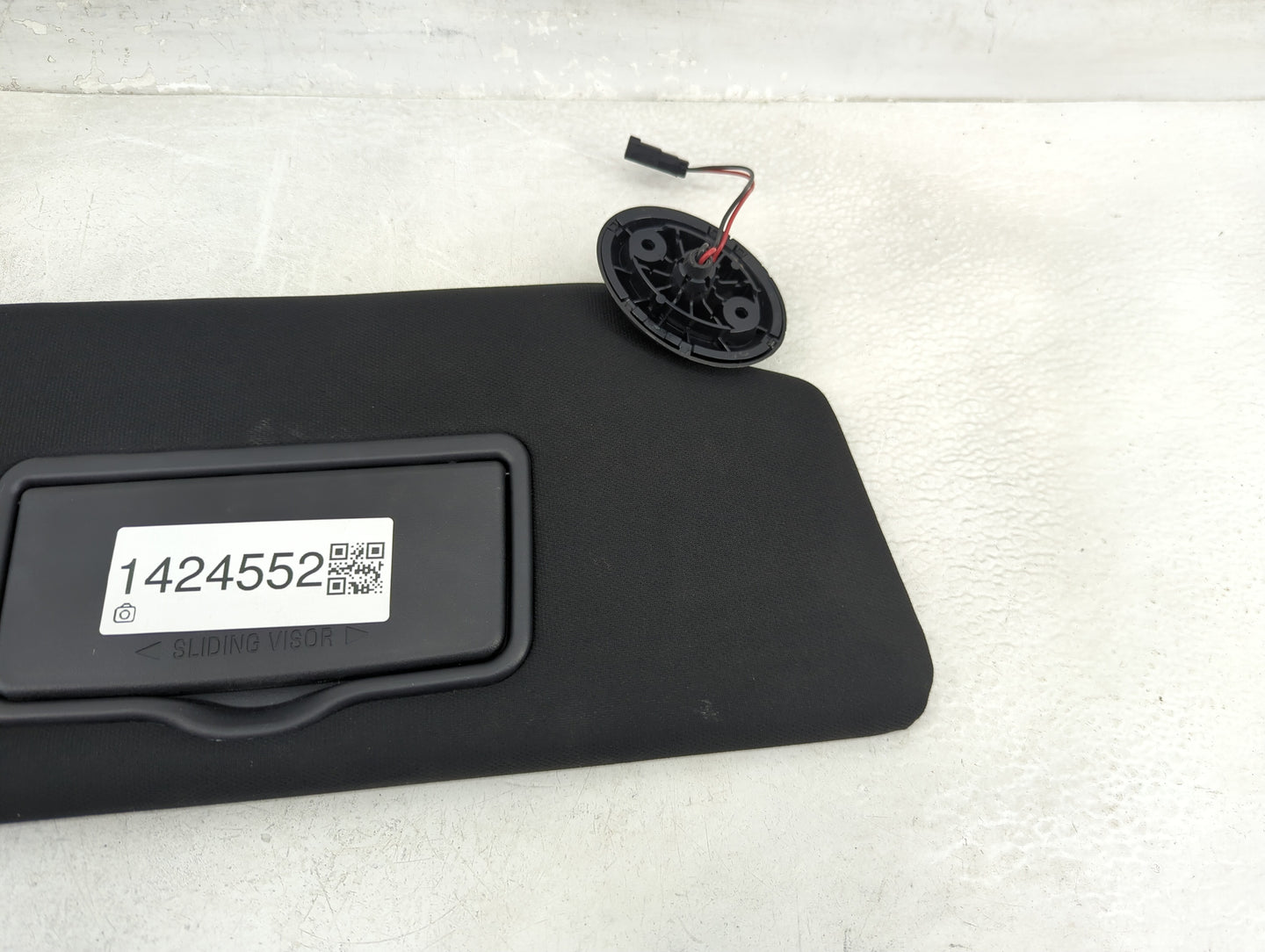 2016 Ford Explorer Sun Visor Shade Replacement Passenger Right Mirror Fits OEM Used Auto Parts - Oemusedautoparts1.com