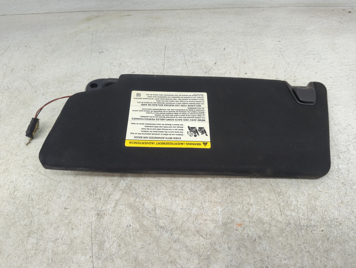 2016 Ford Explorer Sun Visor Shade Replacement Driver Left Mirror Fits OEM Used Auto Parts - Oemusedautoparts1.com