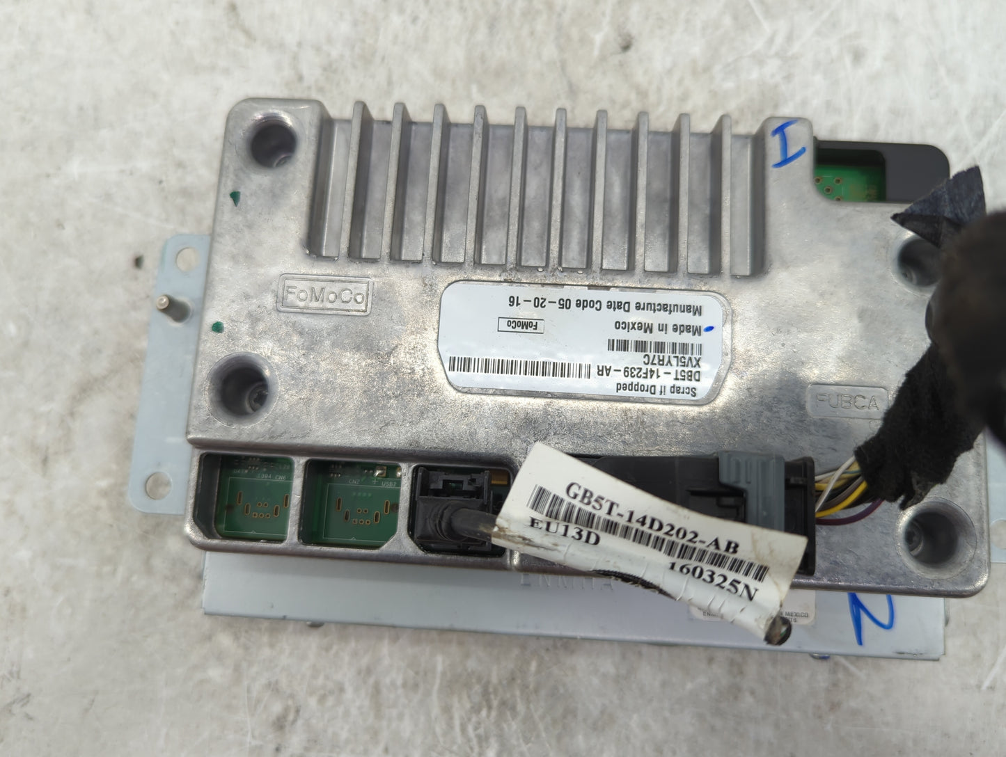 2015-2016 Ford Explorer Information Display Screen - Oemusedautoparts1.com
