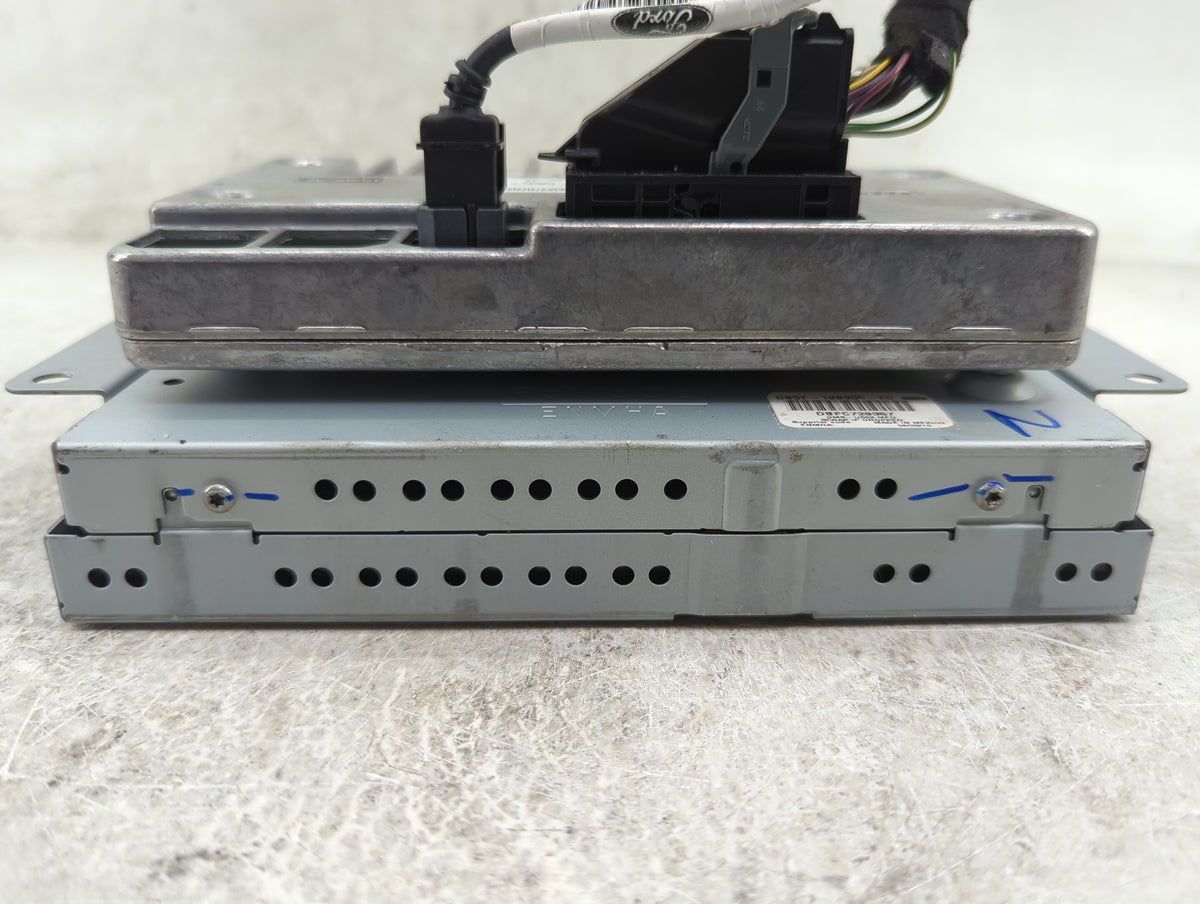 2015-2016 Ford Explorer Information Radio Display Screen 1433765 - Oemusedautoparts1.com