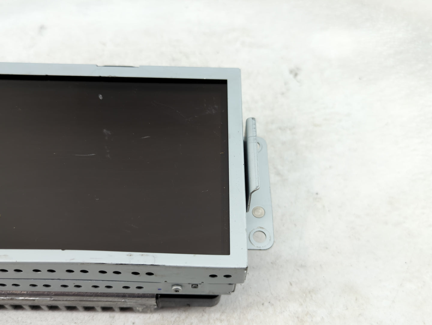 2015-2016 Ford Explorer Information Display Screen - Oemusedautoparts1.com