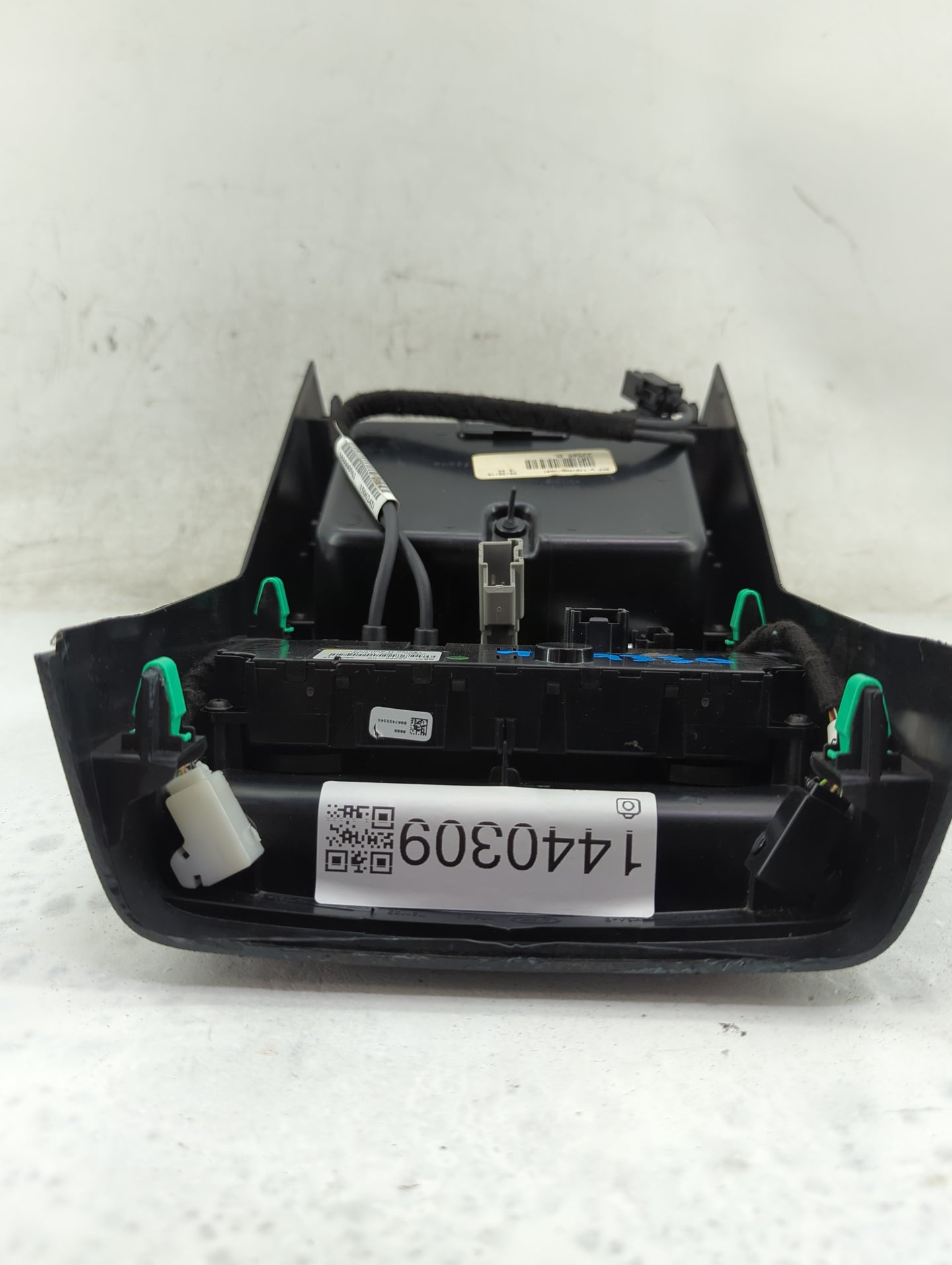 2016 Ford Explorer Climate Control Module Temperature AC/Heater Replacement P/N:GB5T-19980-CD Fits OEM Used Auto Parts - Oem