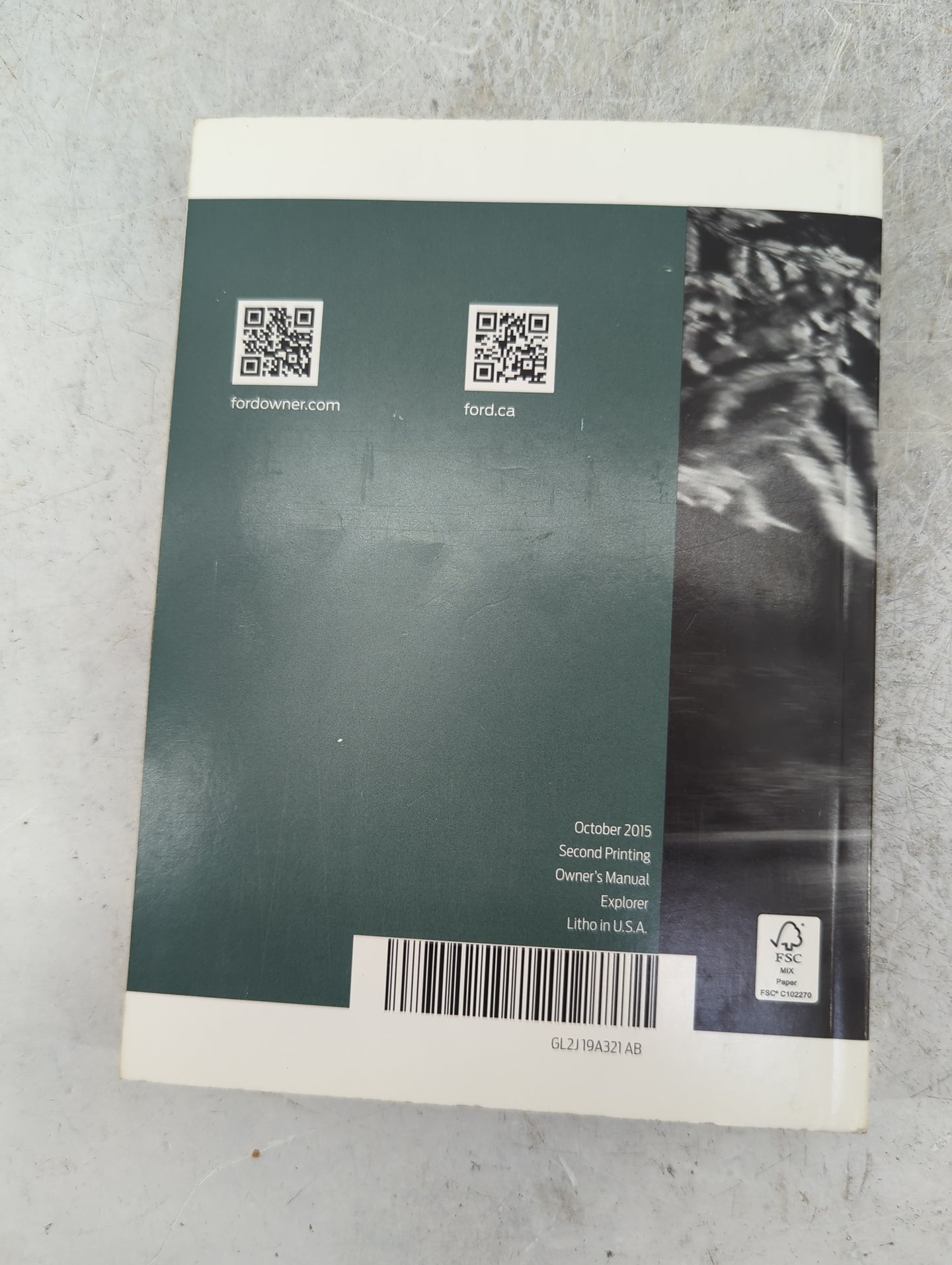 2016 Ford Explorer Owners Manual Book Guide P/N:GL2J19A321AB OEM Used Auto Parts - Oemusedautoparts1.com