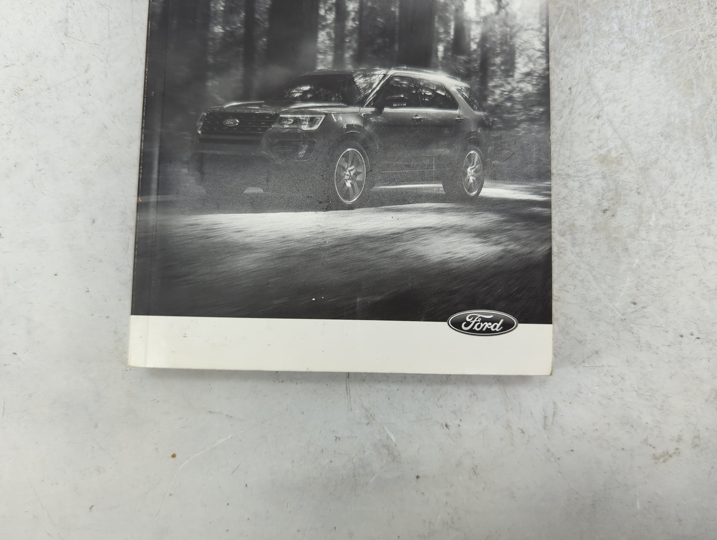 2016 Ford Explorer Owners Manual Book Guide P/N:GL2J19A321AB OEM Used Auto Parts - Oemusedautoparts1.com