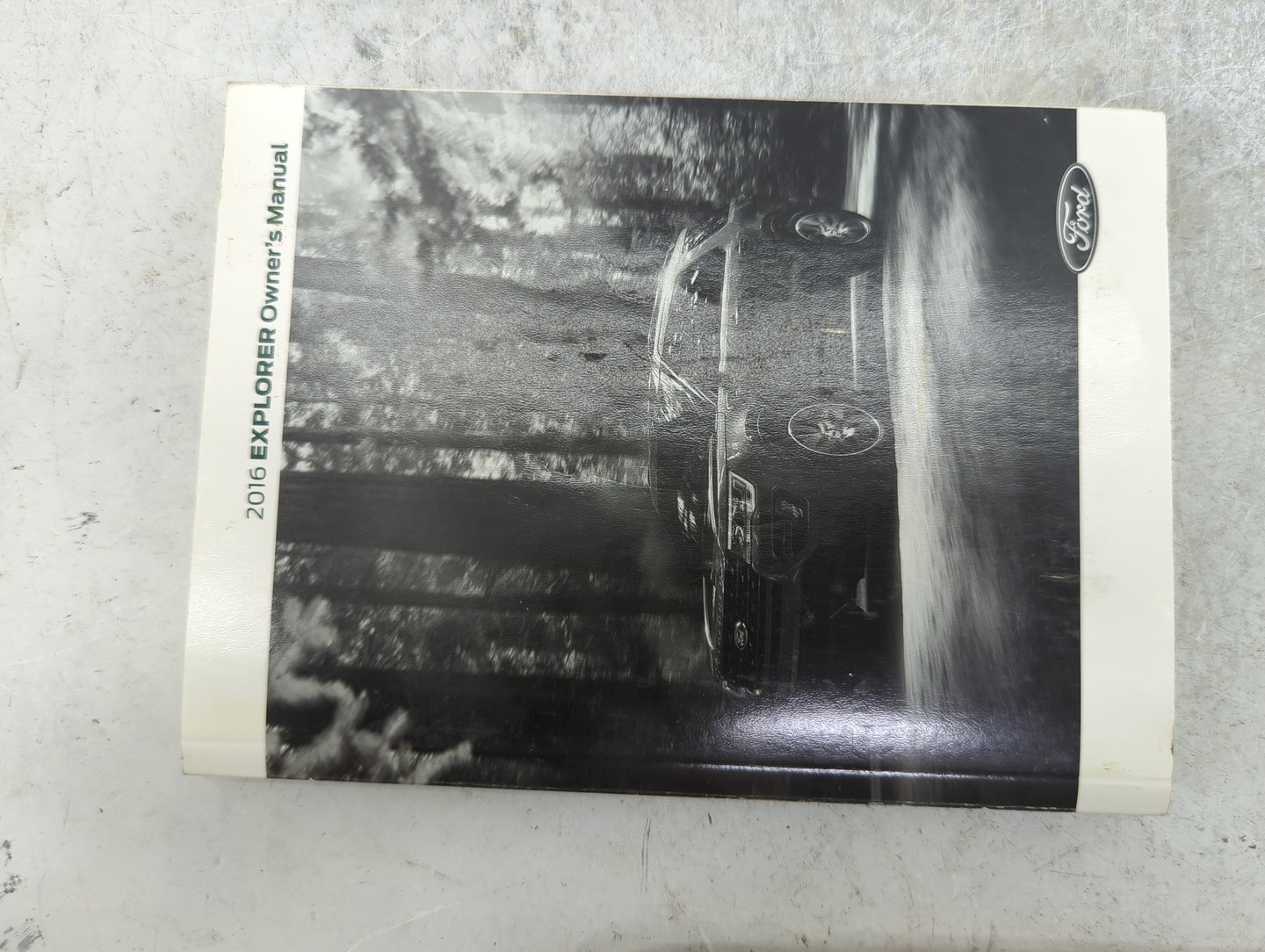 2016 Ford Explorer Owners Manual Book Guide P/N:GL2J19A321AB OEM Used Auto Parts - Oemusedautoparts1.com