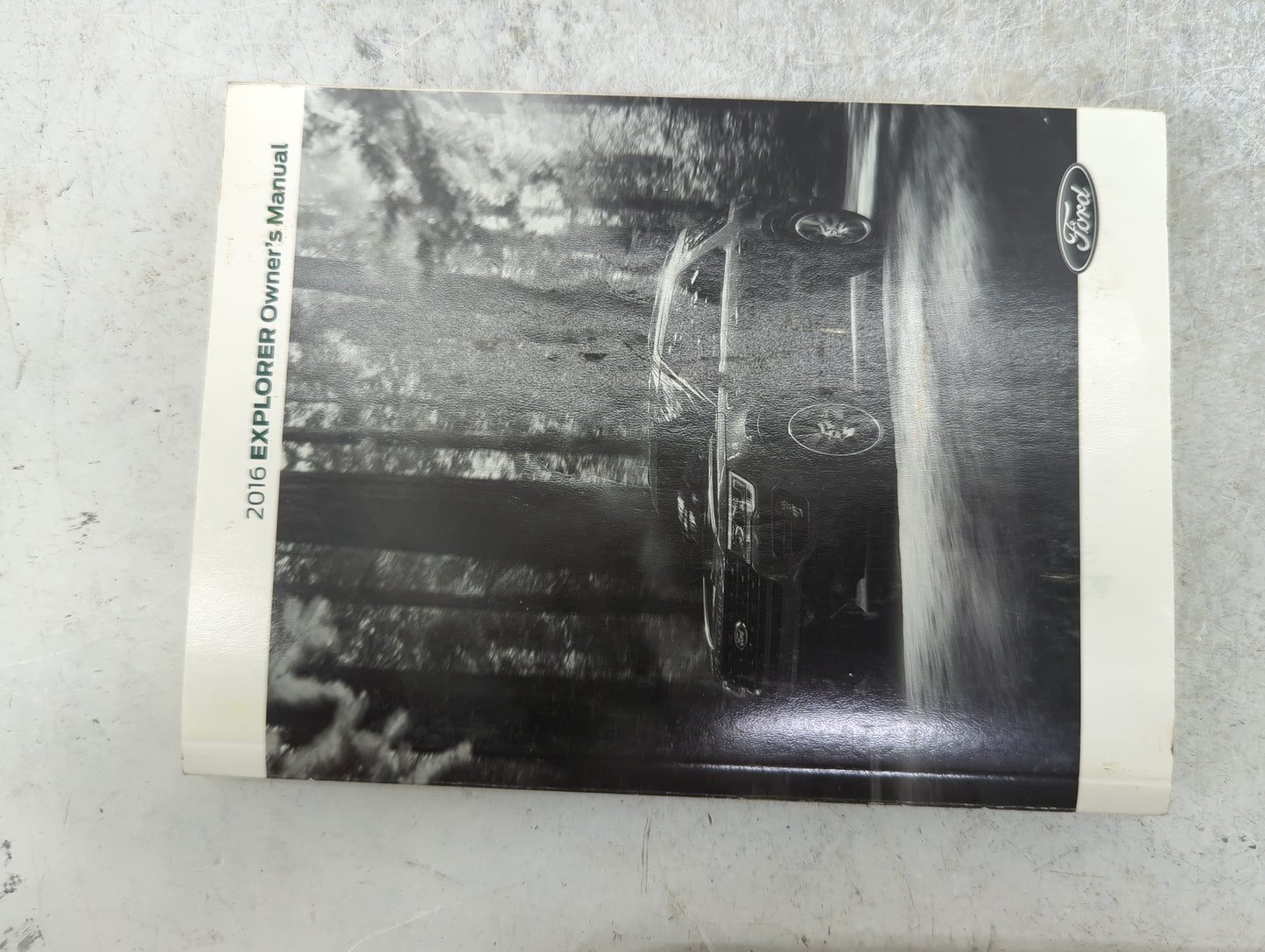 2016 Ford Explorer Owners Manual Book Guide P/N:GL2J19A321AB OEM Used Auto Parts - Oemusedautoparts1.com