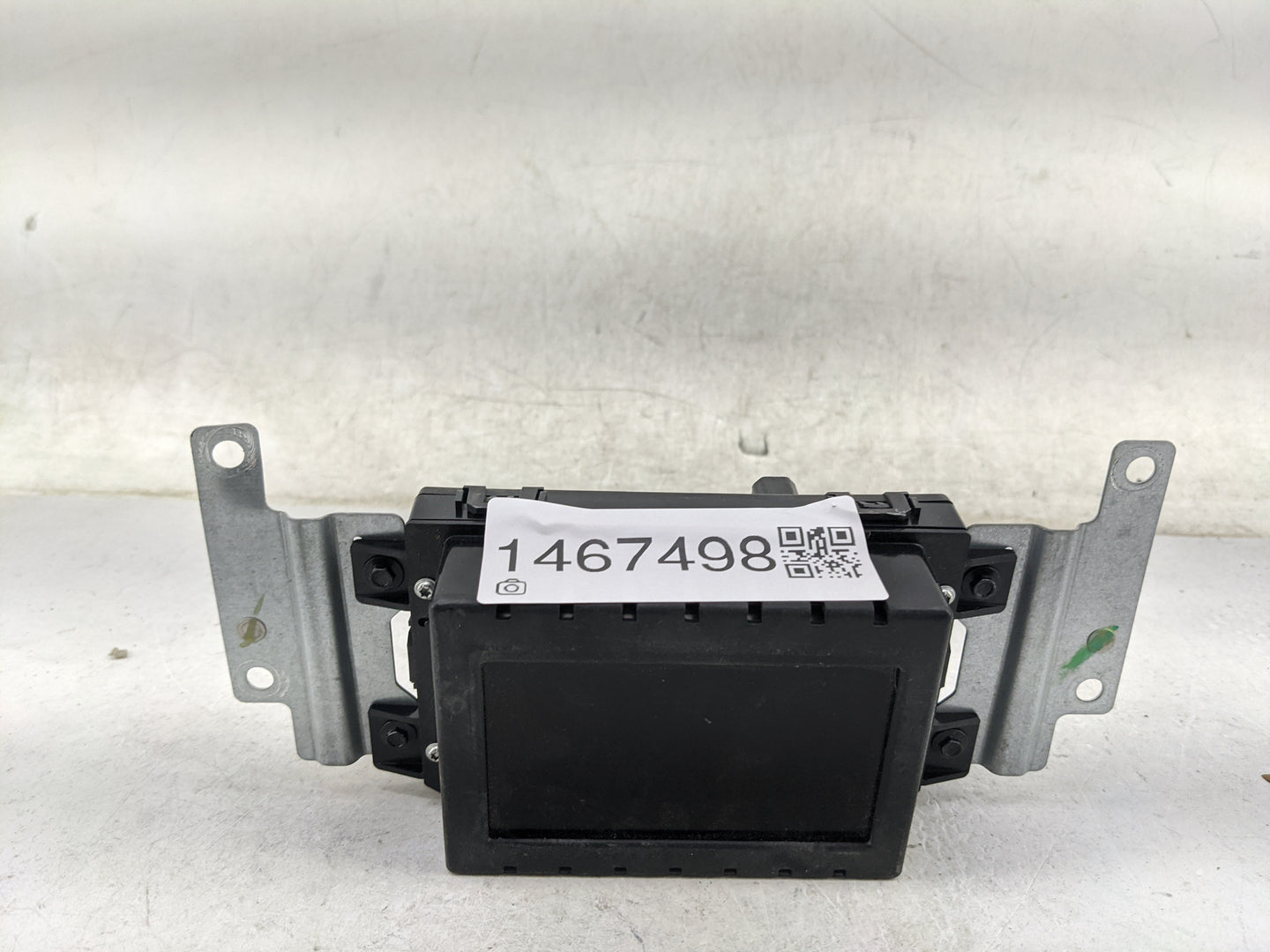 2014-2019 Ford Explorer Information Display Screen 1467498 - Oemusedautoparts1.com