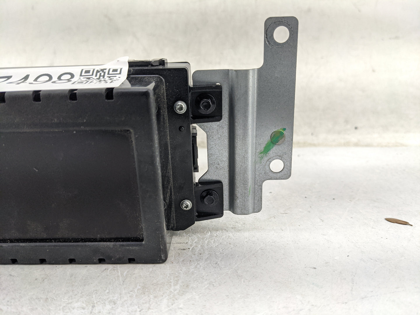 2014-2019 Ford Explorer Information Display Screen 1467498 - Oemusedautoparts1.com