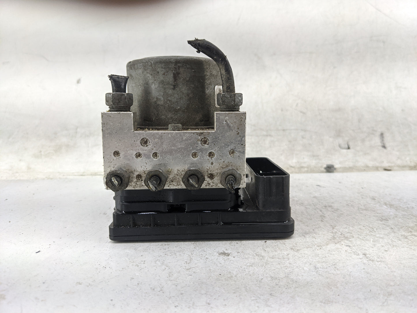 2016 Ford Explorer ABS Pump Control Module Replacement P/N:FB53-2C405-AE FB53-2C219-AE Fits OEM Used Auto Parts - Oemusedaut