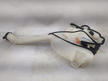 2016-2019 Ford Explorer Windshield Washer Fluid Reservoir Bottle Oem 1473829