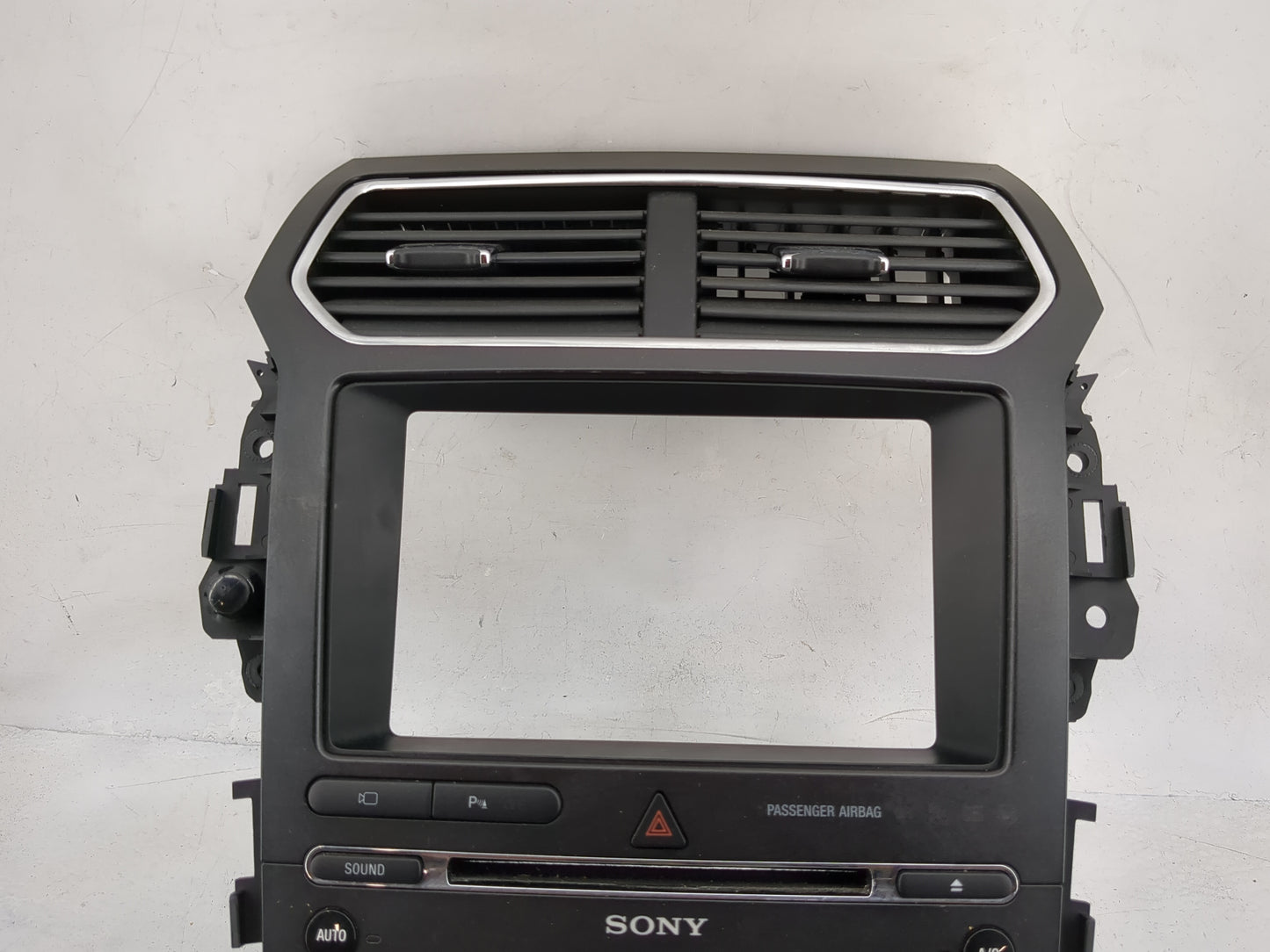 2016-2016 Ford Explorer Radio Control Panel - Oemusedautoparts1.com