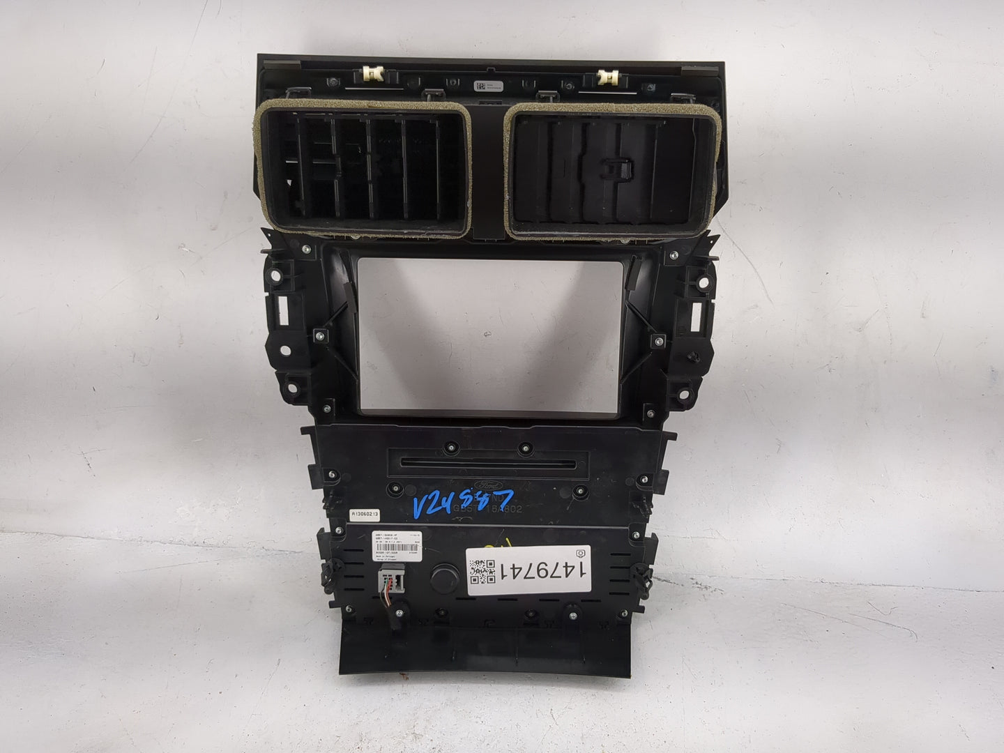 2016-2016 Ford Explorer Radio Control Panel - Oemusedautoparts1.com
