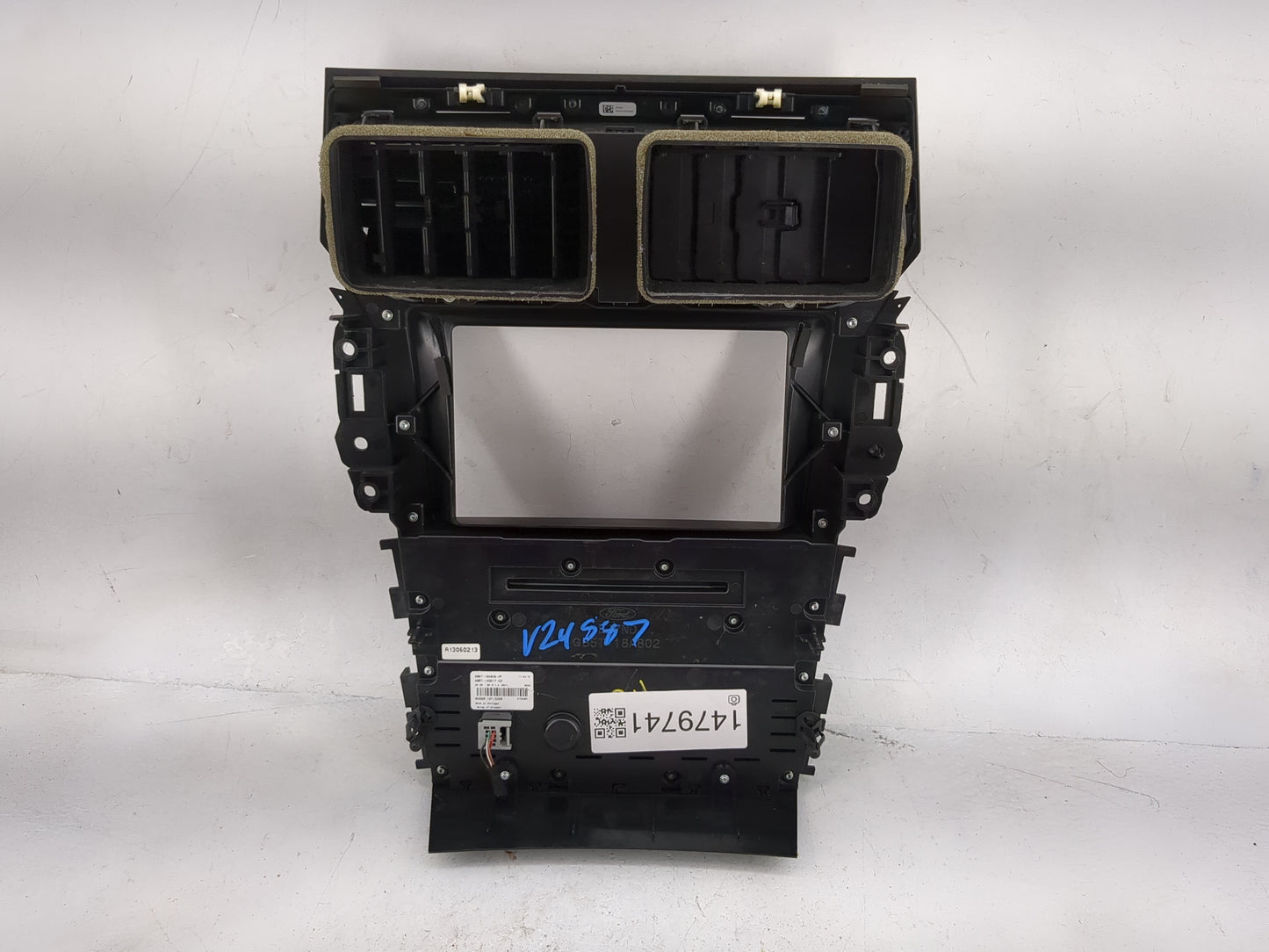 2016-2016 Ford Explorer Radio Control Panel - Oemusedautoparts1.com
