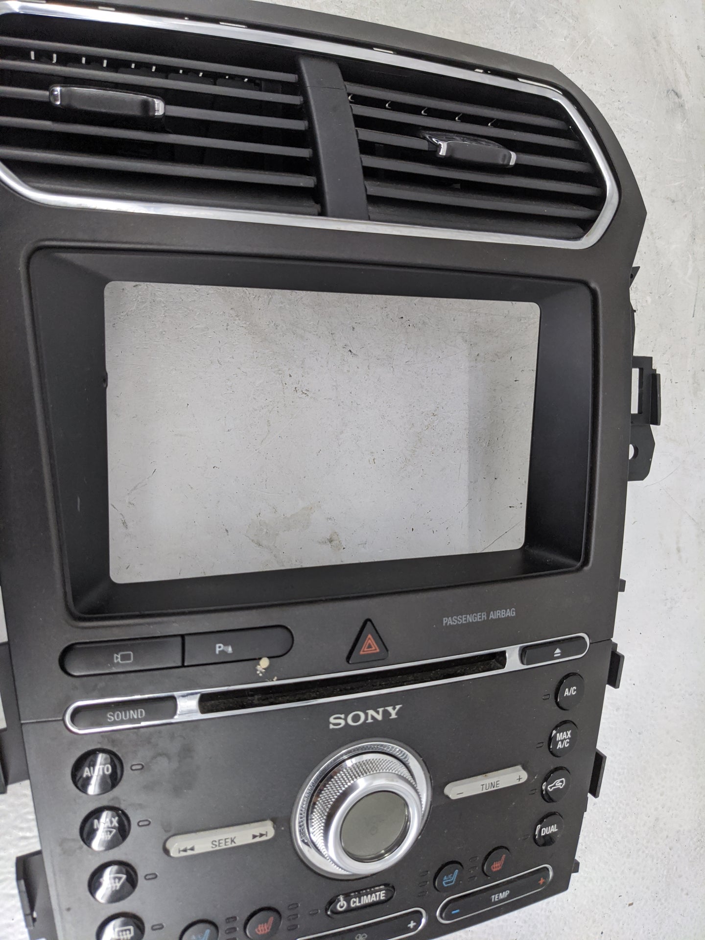 2016-2016 Ford Explorer Radio Control Panel 1483035 - Oemusedautoparts1.com