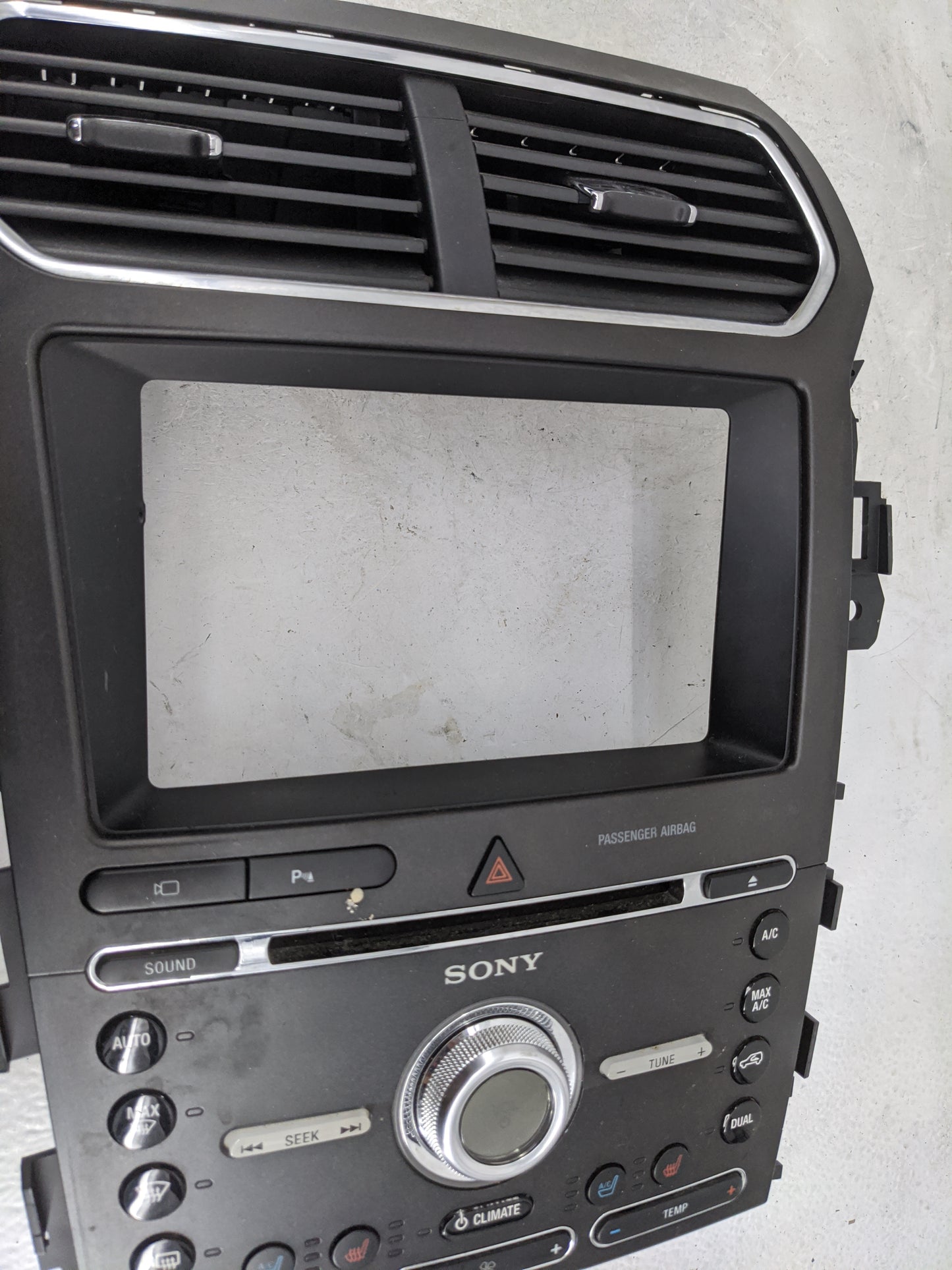 2016-2016 Ford Explorer Radio Control Panel 1483035 - Oemusedautoparts1.com