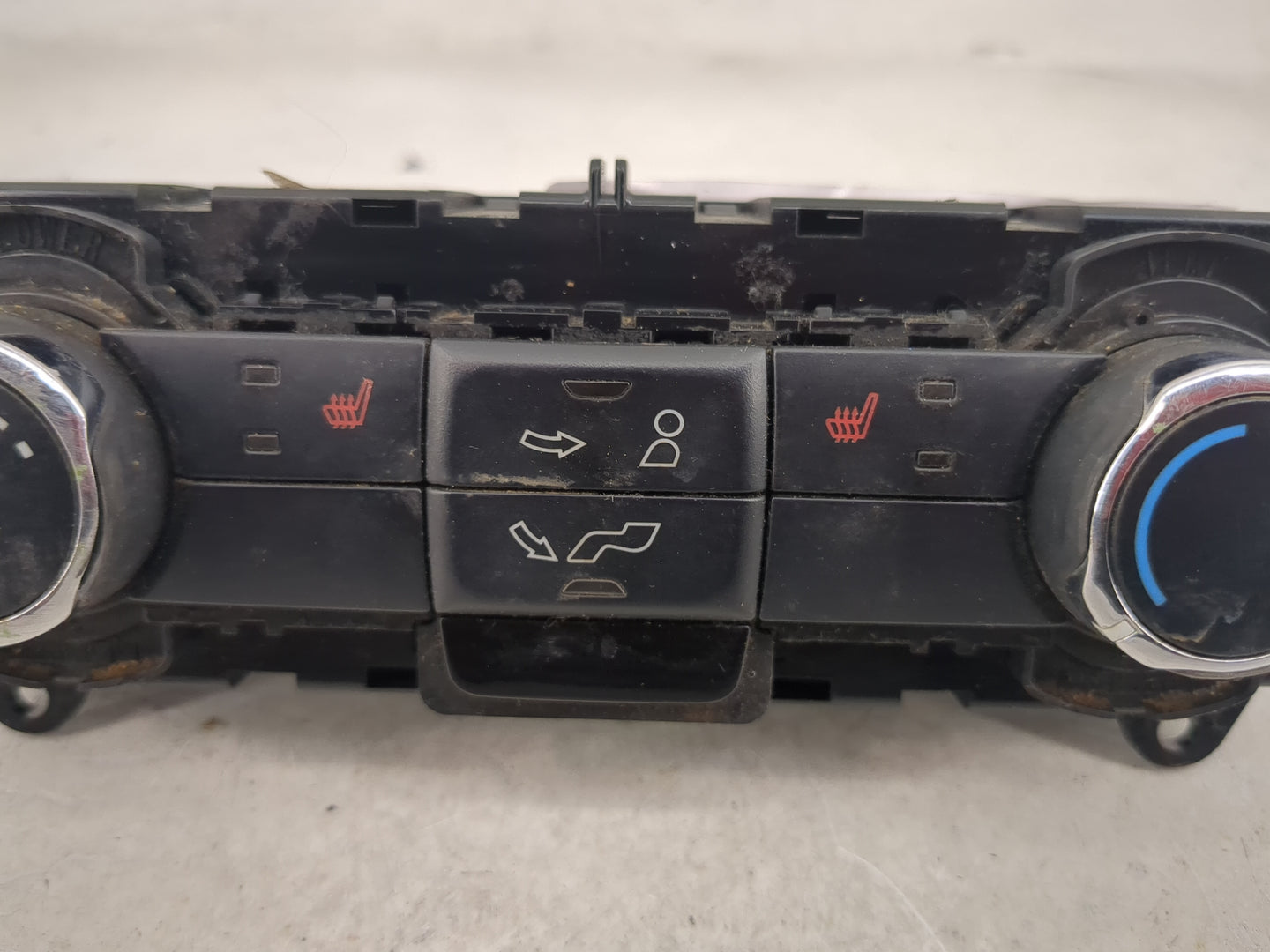 2016 Ford Explorer Climate Control Module Temperature AC/Heater Replacement P/N:GB5T-19980-CD Fits OEM Used Auto Parts - Oem