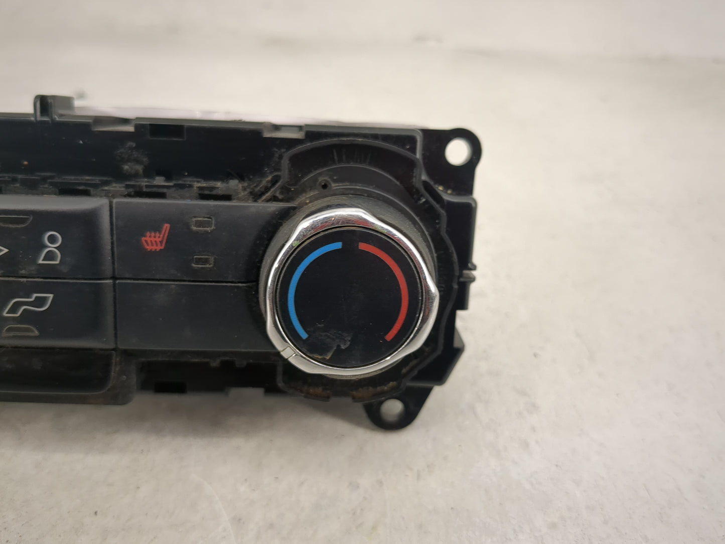 2016 Ford Explorer Climate Control Module Temperature AC/Heater Replacement P/N:GB5T-19980-CD Fits OEM Used Auto Parts - Oem