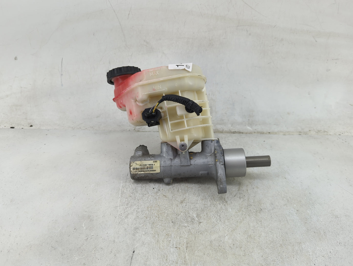 Ford Explorer Brake Master Cylinder 1489180 - Oemusedautoparts1.com