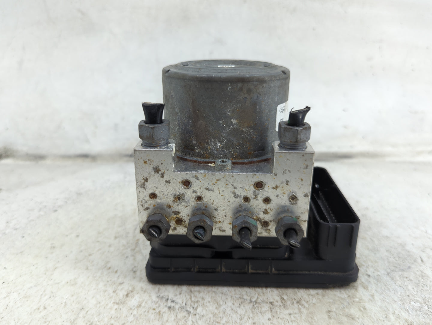 2016 Ford Explorer ABS Pump Control Module Replacement P/N:FB53-2C219-AE 28.5153-5108.3, T0831 Fits OEM Used Auto Parts - Oe