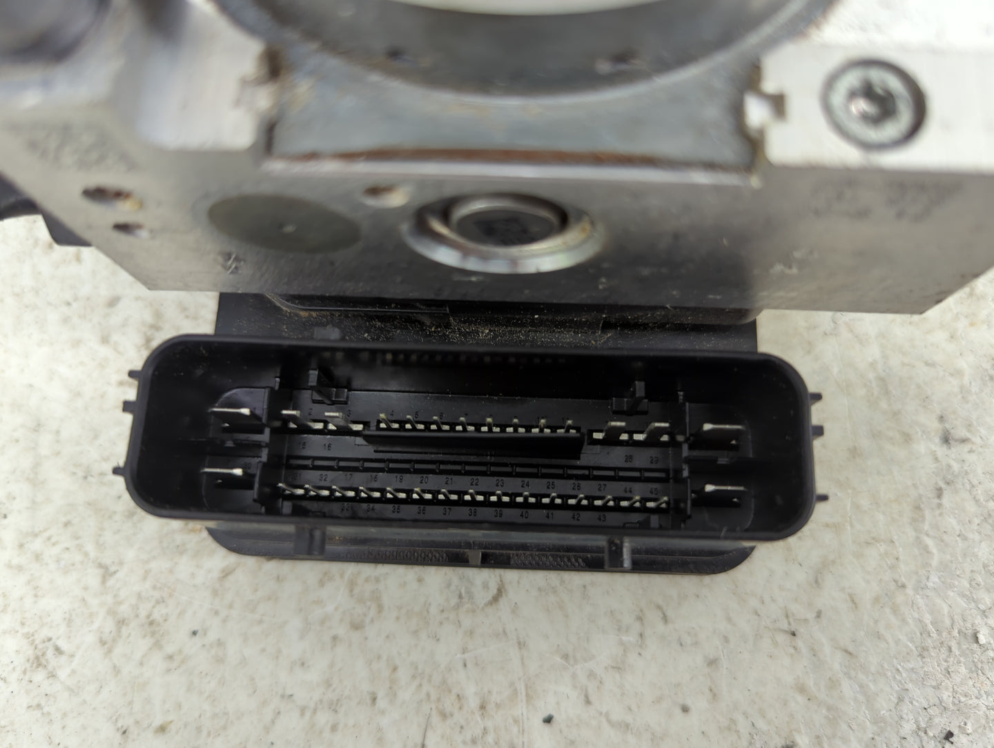 2016 Ford Explorer ABS Pump Control Module Replacement P/N:FB53-2C219-AE 28.5153-5108.3, T0831 Fits OEM Used Auto Parts - Oe