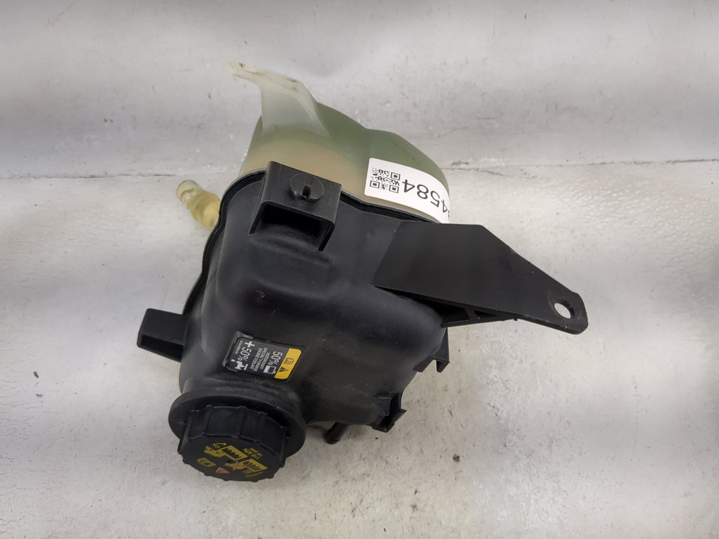 Ford Explorer Radiator Coolant Overflow Expansion Tank Bottle 1494584 - Oemusedautoparts1.com