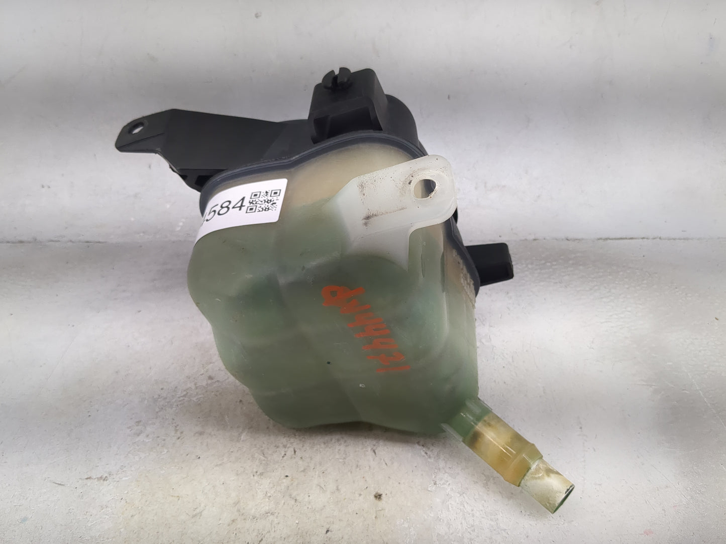 Ford Explorer Radiator Coolant Overflow Expansion Tank Bottle 1494584 - Oemusedautoparts1.com