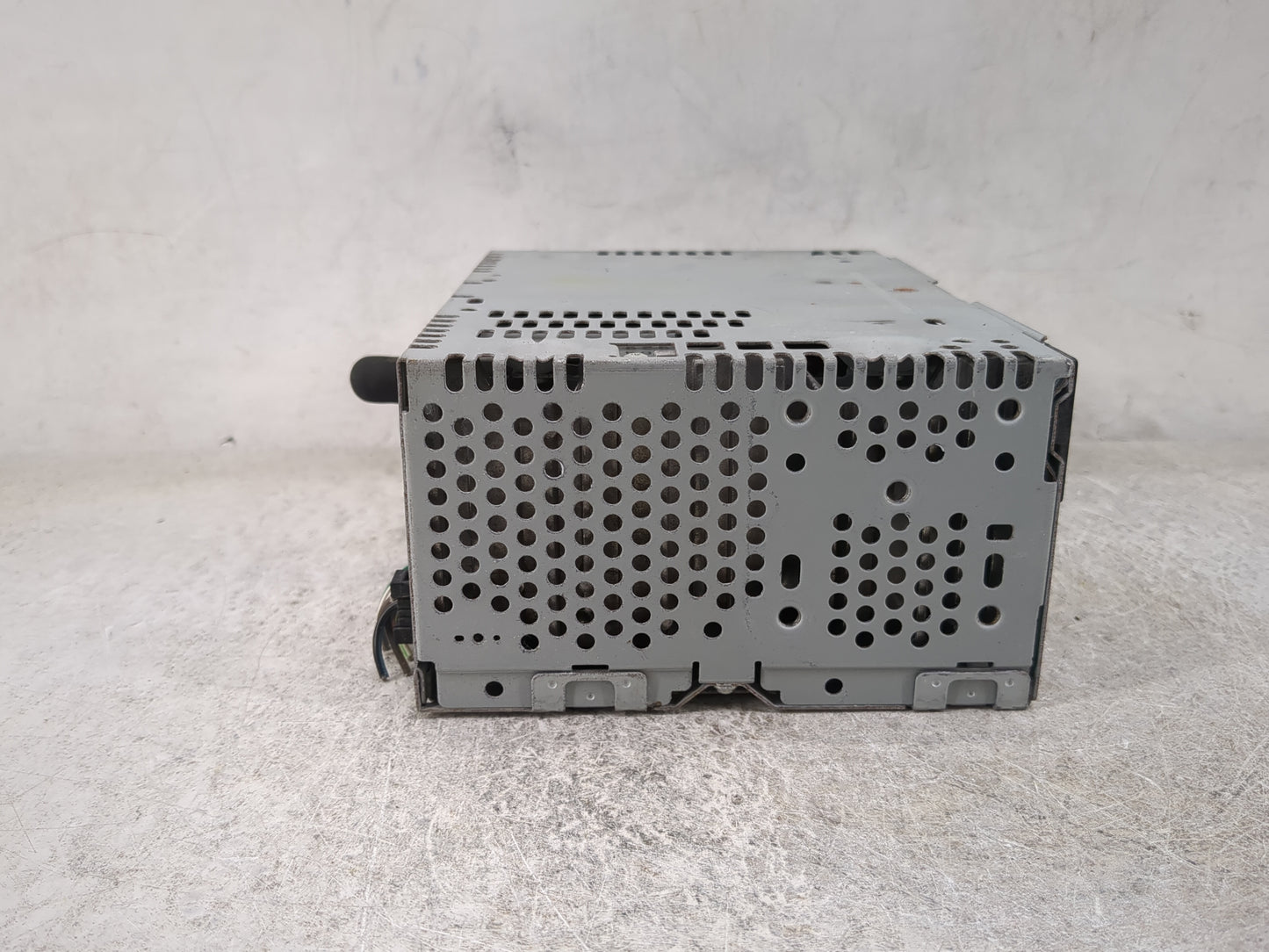 2016-2017 Ford Explorer Radio AM FM Cd Player Receiver Replacement P/N:PU-3922L-B GB5T-19C107-BG Fits Fits 2016 2017 OEM Use