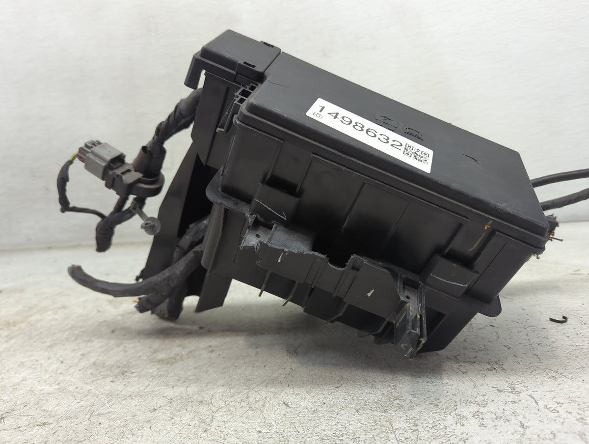 2016 Ford Explorer Fusebox Fuse Box Panel Relay Module P/N:BT2T-14B192-AB Fits OEM Used Auto Parts - Oemusedautoparts1.com