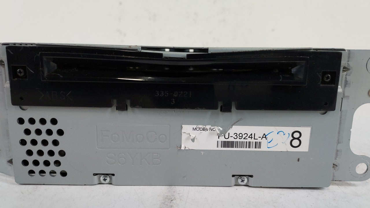 2016-2016 Ford Explorer Am Fm Cd Player Radio Receiver - Oemusedautoparts1.com