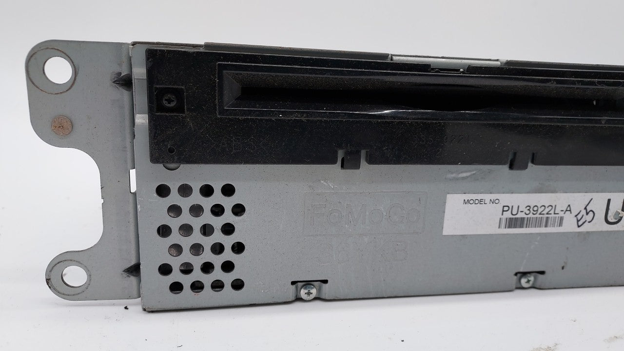 2016-2017 Ford Explorer Am Fm Cd Player Radio Receiver - Oemusedautoparts1.com