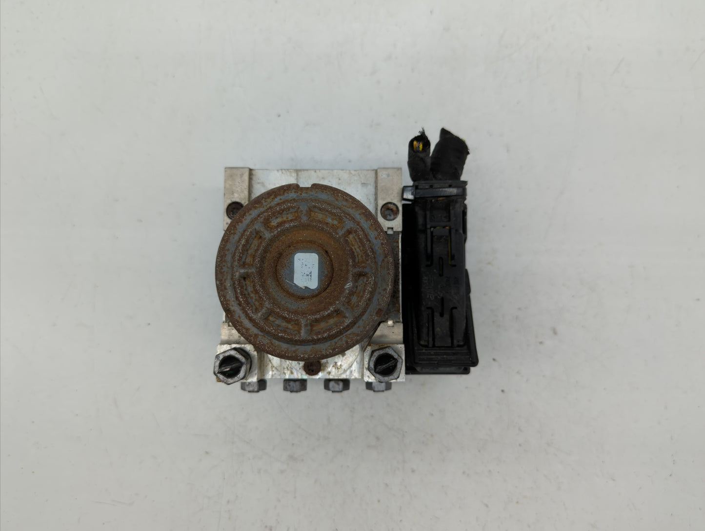 2016-2019 Ford Explorer ABS Pump Control Module Replacement P/N:FB53-2C405-AE HB53-2C405-AB Fits Fits 2016 2017 2018 2019 OE