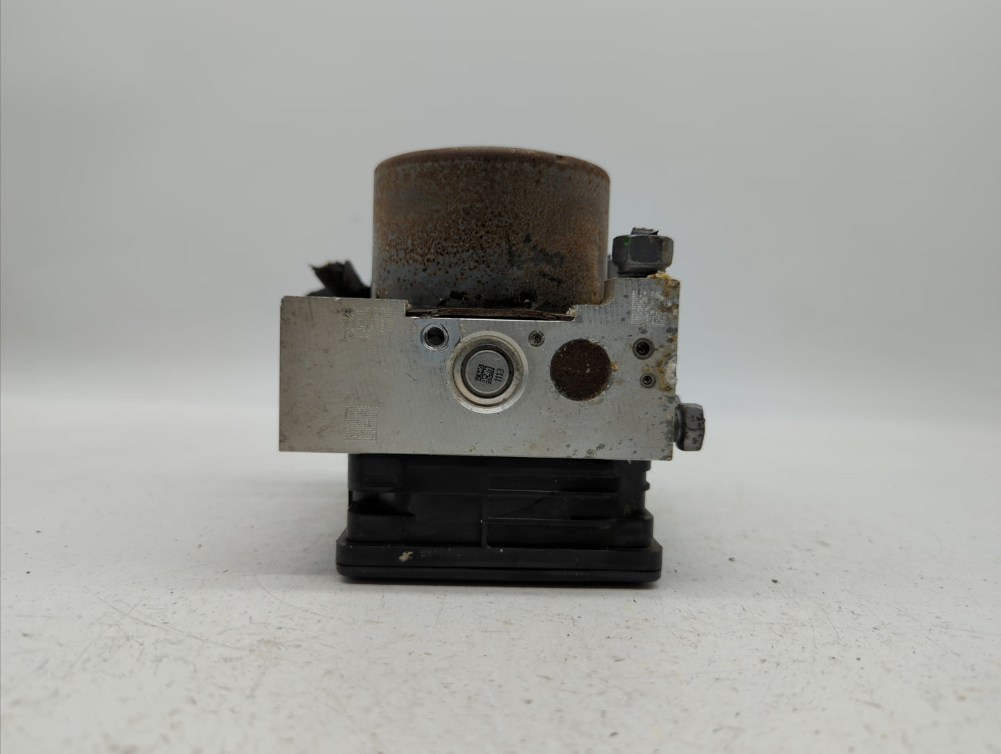 2016-2019 Ford Explorer ABS Pump Control Module Replacement P/N:FB53-2C405-AE HB53-2C405-AB Fits Fits 2016 2017 2018 2019 OE
