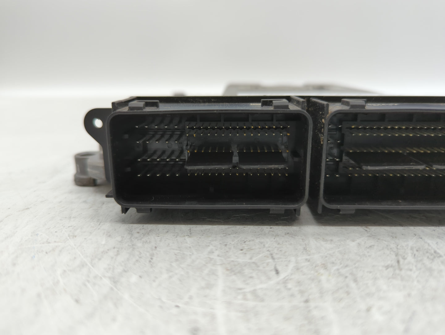 2016-2019 Ford Explorer PCM Engine Control Computer ECU ECM PCU OEM P/N:F2GA-12A650-BPC F2GA-12A650-AEF Fits OEM Used Auto P