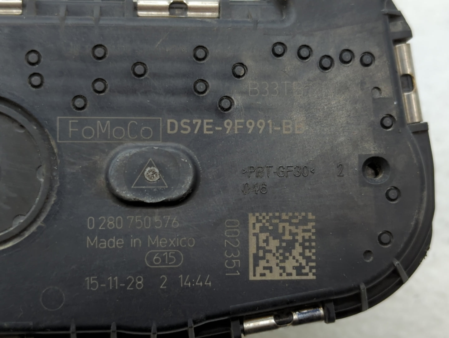 2016-2019 Ford Explorer Throttle Body P/N:0 280 750 566 DS7E-9F991-BB Fits Fits 2014 2015 2016 2017 2018 2019 OEM Used Auto 