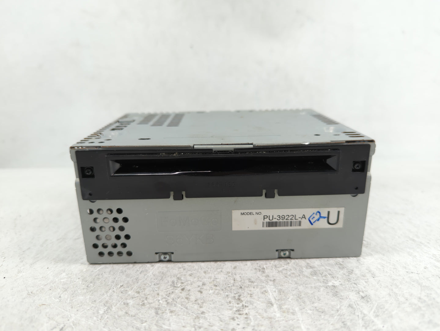 2016-2017 Ford Explorer Am Fm Cd Player Radio Receiver - Oemusedautoparts1.com