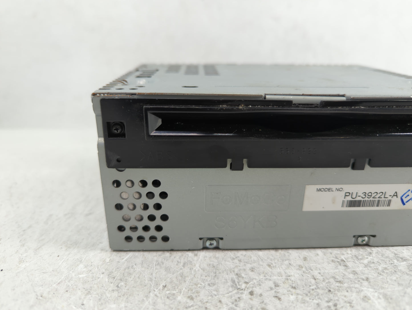 2016-2017 Ford Explorer Am Fm Cd Player Radio Receiver - Oemusedautoparts1.com