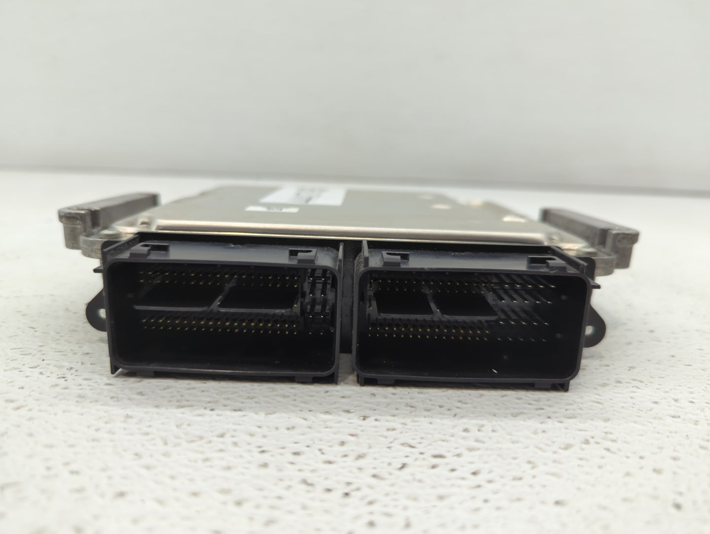 2016-2019 Ford Explorer PCM Engine Control Computer ECU ECM PCU OEM P/N:F2GA-12A650-ARB F2GA-12A650-BRB Fits OEM Used Auto P
