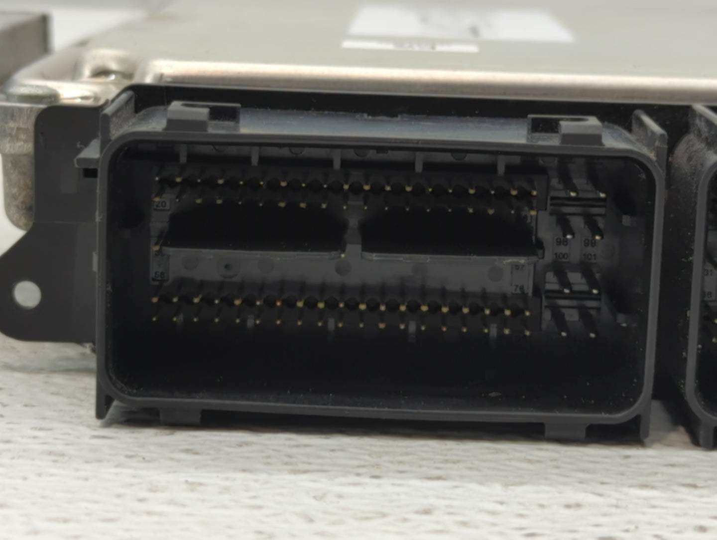 2016-2019 Ford Explorer PCM Engine Control Computer ECU ECM PCU OEM P/N:F2GA-12A650-ARB F2GA-12A650-BRB Fits OEM Used Auto P