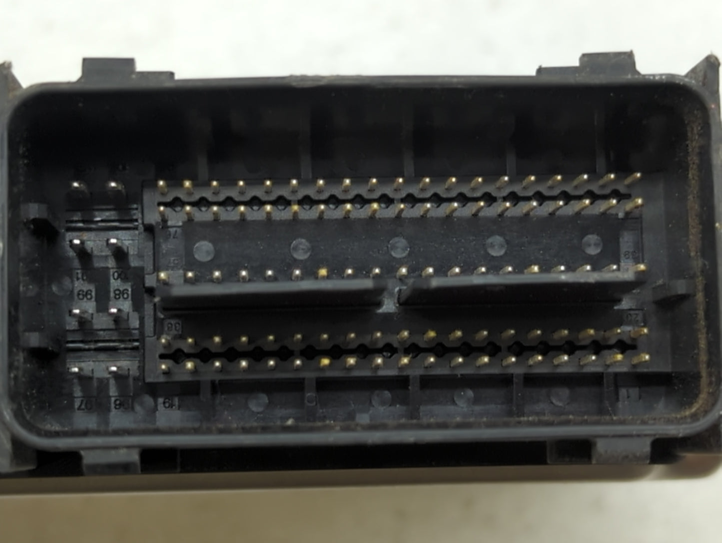 2016-2019 Ford Explorer PCM Engine Control Computer ECU ECM PCU OEM P/N:F2GA-12A650-BRB F2GA-12A650-BPC Fits OEM Used Auto P