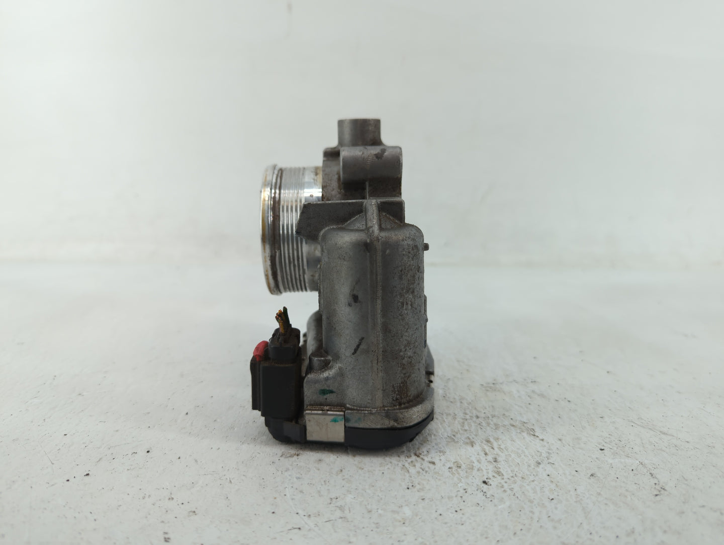 2016-2019 Ford Explorer Throttle Body P/N:DS7E-9F991-BD DS7E-9F991-BB Fits Fits 2014 2015 2016 2017 2018 2019 2020 2021 2022