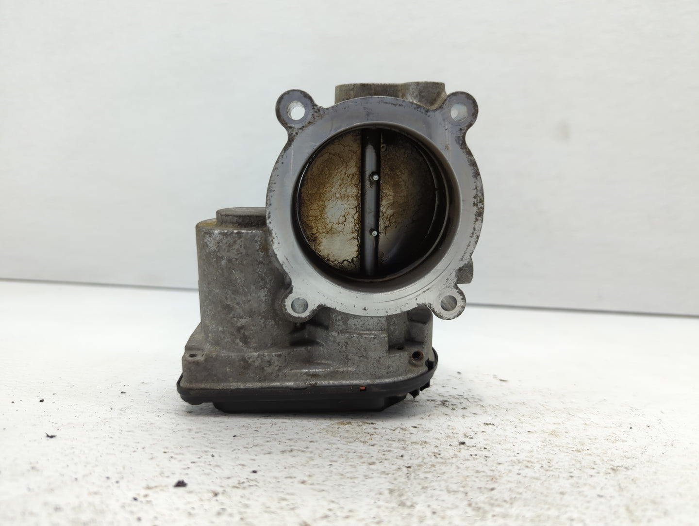 2011-2019 Ford Explorer Throttle Body P/N:AT4E-9F991-EL Fits Fits 2011 2012 2013 2014 2015 2016 2017 2018 2019 OEM Used Auto