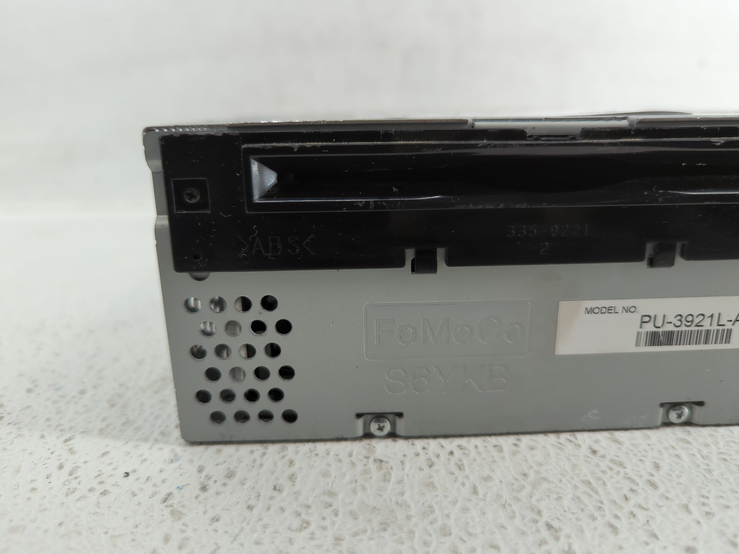 2016-2017 Ford Explorer Radio AM FM Cd Player Receiver Replacement P/N:GB5T-19C107-AF Fits Fits 2016 2017 OEM Used Auto Part