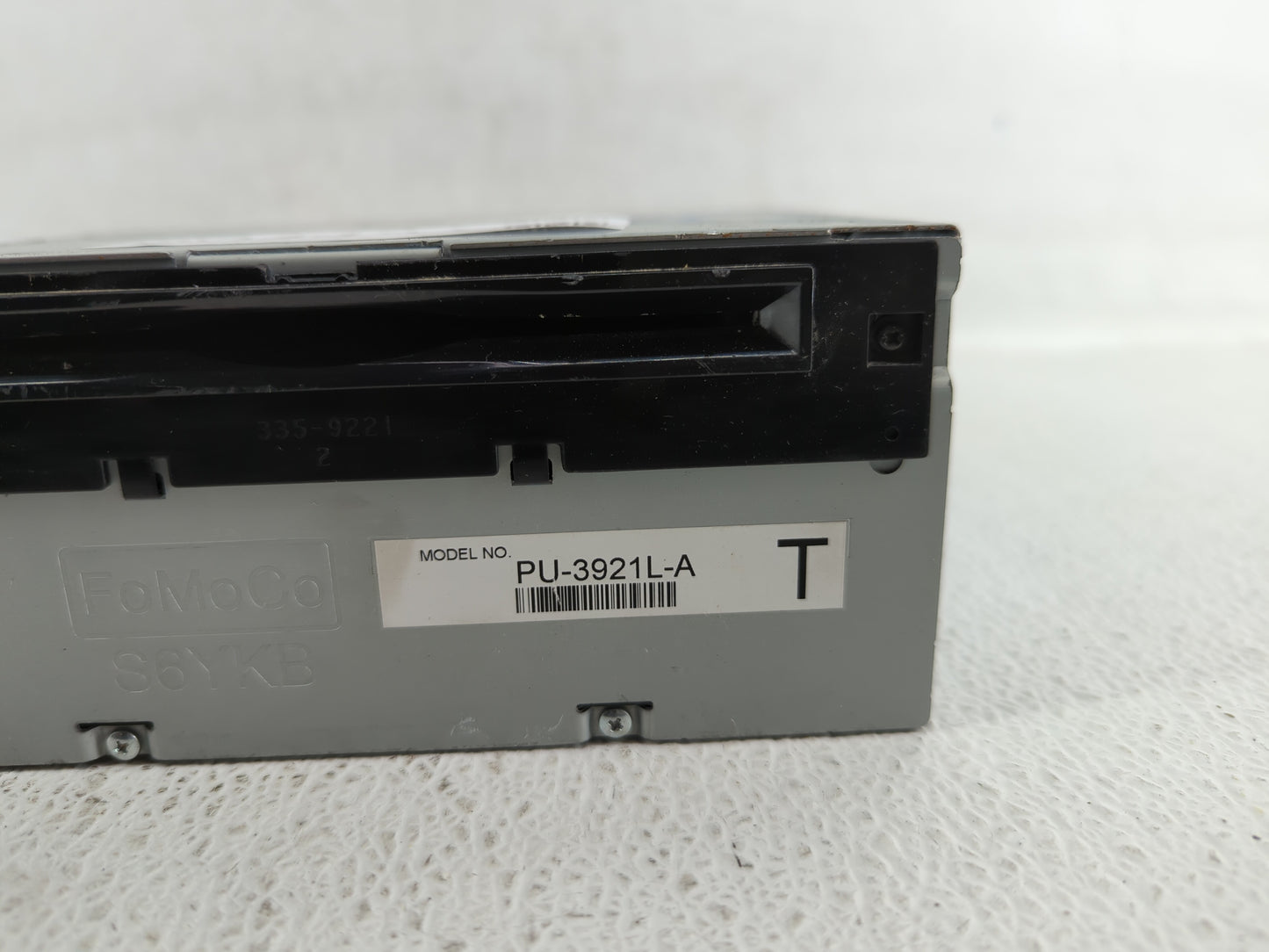 2016-2017 Ford Explorer Radio AM FM Cd Player Receiver Replacement P/N:GB5T-19C107-AF Fits Fits 2016 2017 OEM Used Auto Part